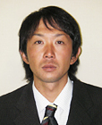  θ